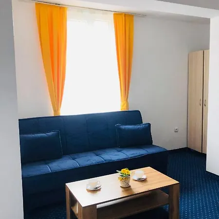 فندق Nikola- Family 2*