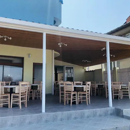 Nikola- Family بريمورسكو