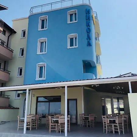 ホテル Nikola- Family プリモルスコ