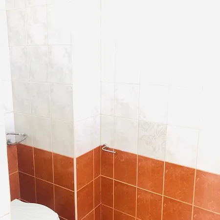 فندق Nikola- Family 2*