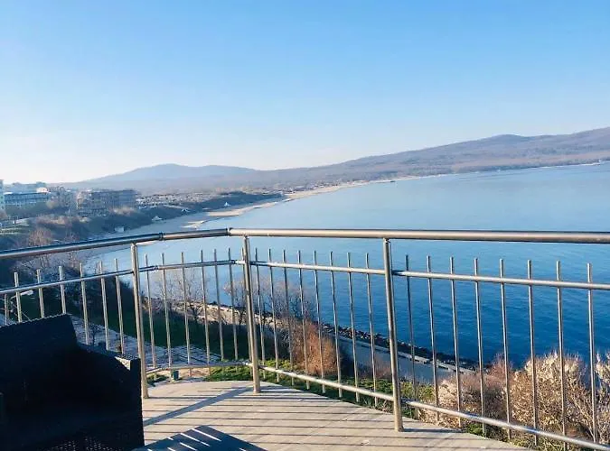 Nikola- Family 酒店