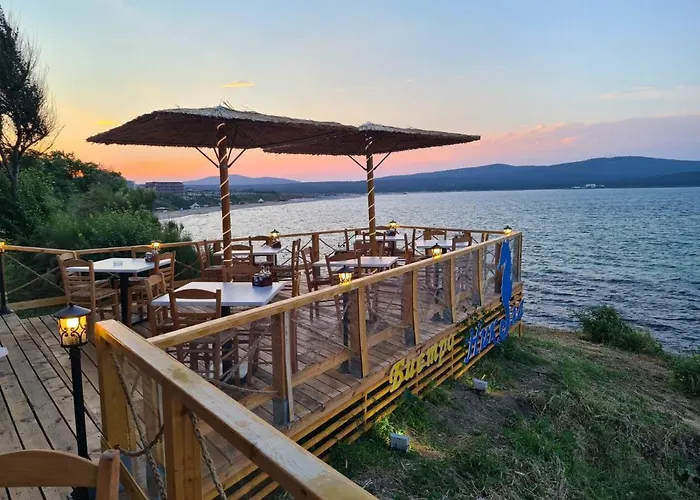 Nikola- Family Hotel